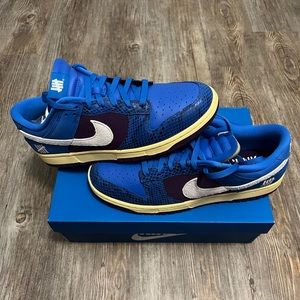Nike Dunk Low, Mens size 11, (New) Og all